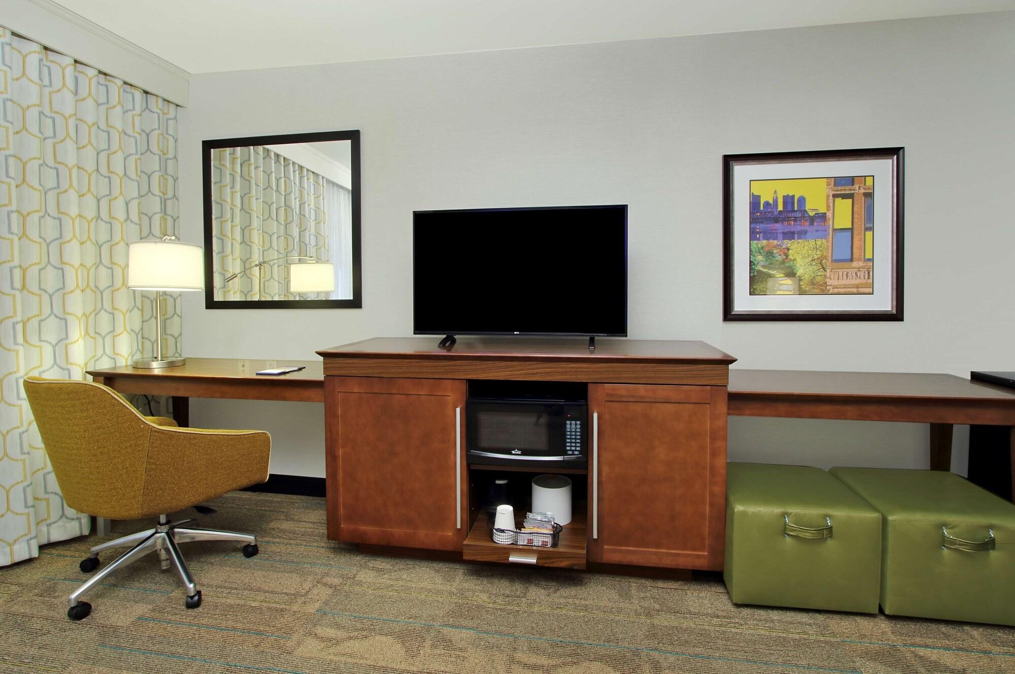 Hampton Inn & Suites Columbus Хиллиард Экстерьер фото