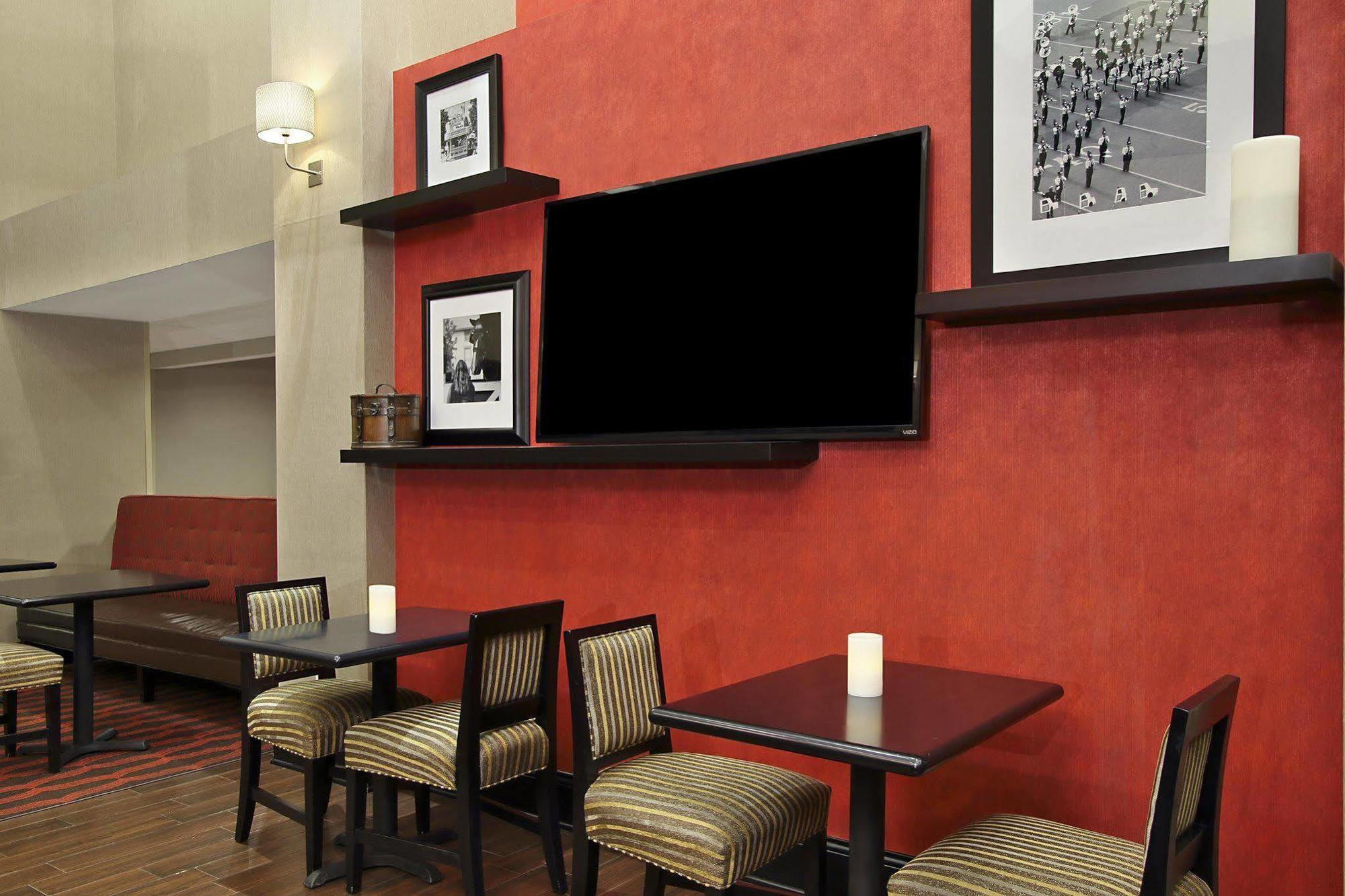 Hampton Inn & Suites Columbus Хиллиард Экстерьер фото